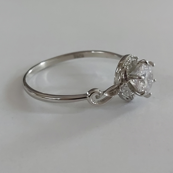 Charmed Aroma Sterling Silver Ring - Picture 7 of 10